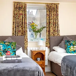 Finest Retreats - Number Seven Skipton