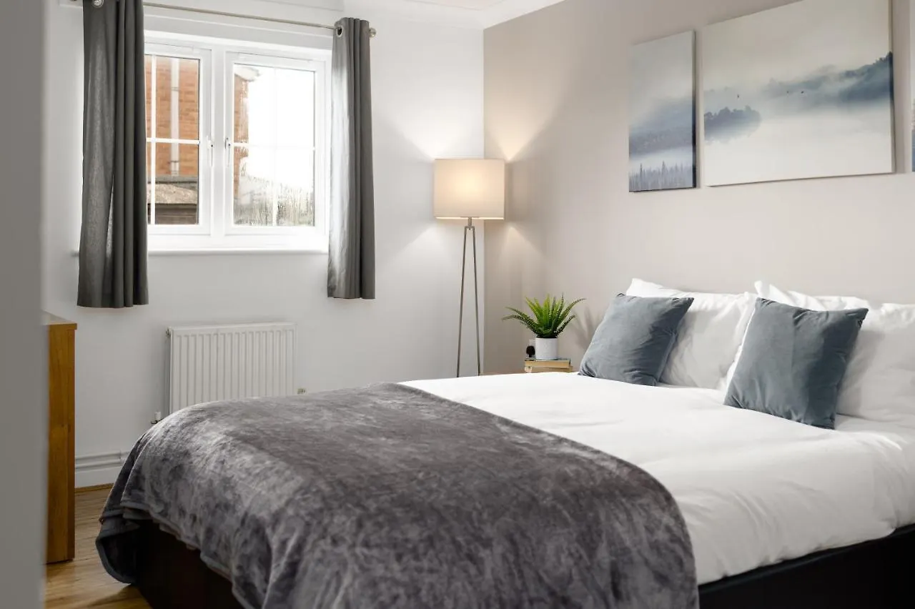 Charming 2Br Ground Floor Flat In Sholing, 11 Mins From City Centre - Recently Set Up With Love Southampton Apartment